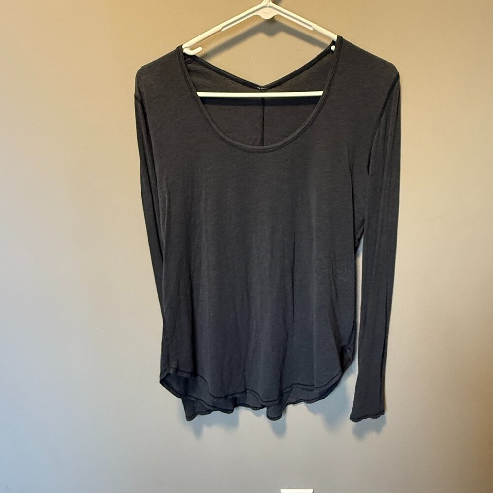 Lululemon Yogini 5 Year Long Sleeve Tee - 6